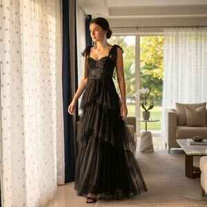 City Studio Black Tiered Tulle Gown NWT Size 0 Sweetheart Bow Straps Zip Closure